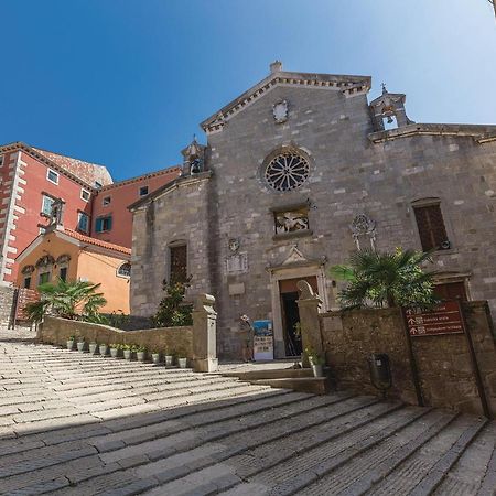 Amazing Apartment In Rabac With Kitchen Exterior foto