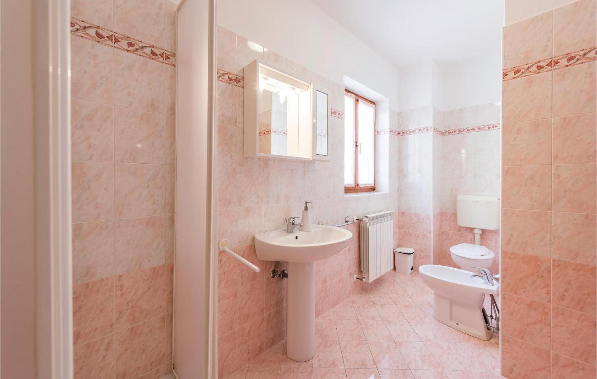 Amazing Apartment In Rabac With Kitchen Exterior foto