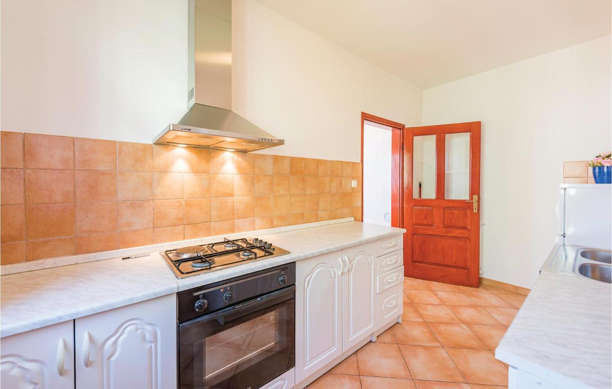 Amazing Apartment In Rabac With Kitchen Exterior foto