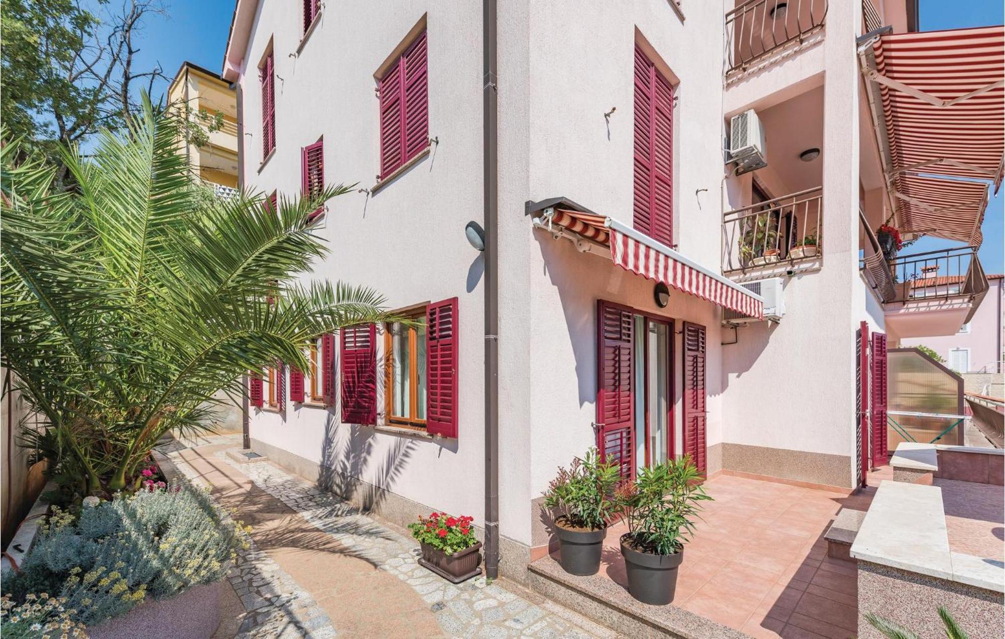 Amazing Apartment In Rabac With Kitchen Exterior foto
