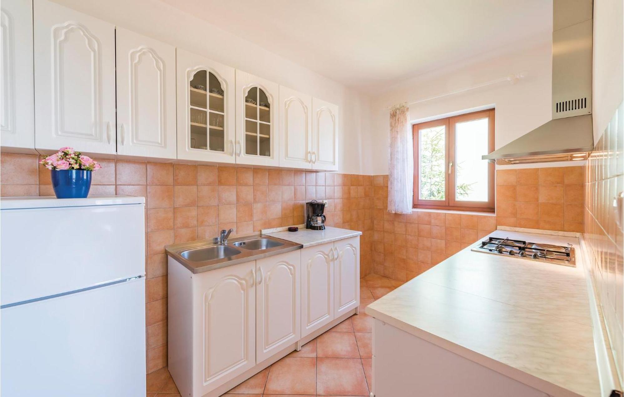 Amazing Apartment In Rabac With Kitchen Exterior foto